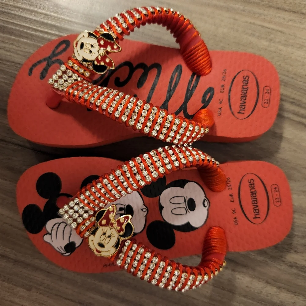 Havaianas custom Minnie blinged out flip flops 🥰😍  size 9c